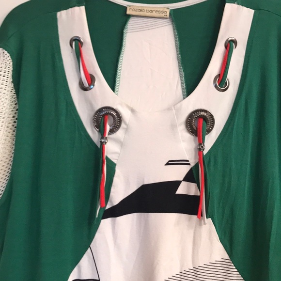 Gorgeous blouse made in Turkey - Picture 2 of 4